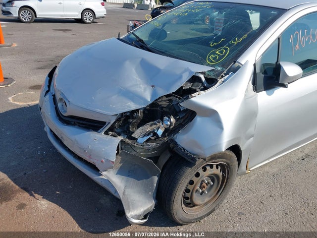 VNKJTUD37EA008421 Toyota Yaris Ce