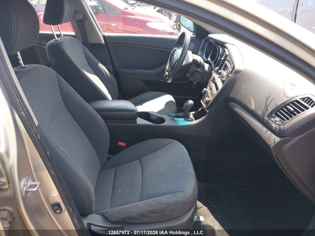 12657972 :رقم المزاد ، KNAGM4A77D5339334 vin ، 2013 Kia Optima Lx/lx+ مزاد بيع