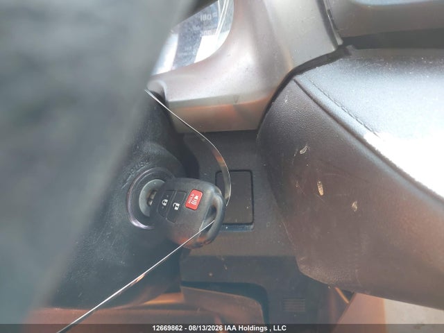 Toyota RAV4 LE 2017 2T3BFREV9HW572045 Image 11