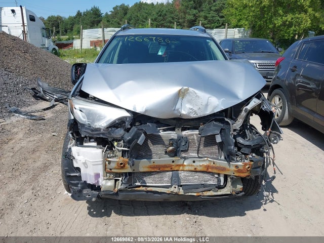 Toyota RAV4 LE 2017 2T3BFREV9HW572045 Image 6
