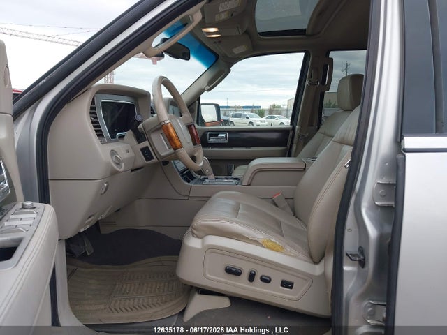 Продажа на аукционе авто 2007 Lincoln Navigator Ultimate, vin: 5LMFU28517LJ08851, номер лота: 12635178