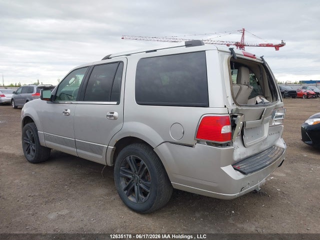 Продажа на аукционе авто 2007 Lincoln Navigator Ultimate, vin: 5LMFU28517LJ08851, номер лота: 12635178
