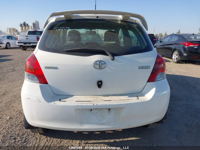 12667069 :رقم المزاد ، JTDKT4K33A5305625 vin ، 2010 Toyota Yaris Le مزاد بيع