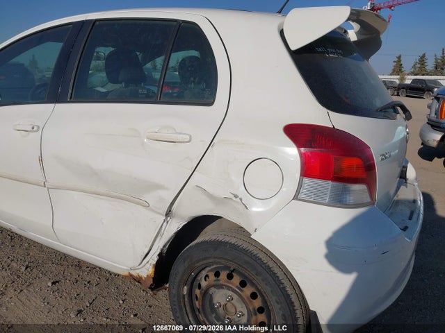 12667069 :رقم المزاد ، JTDKT4K33A5305625 vin ، 2010 Toyota Yaris Le مزاد بيع