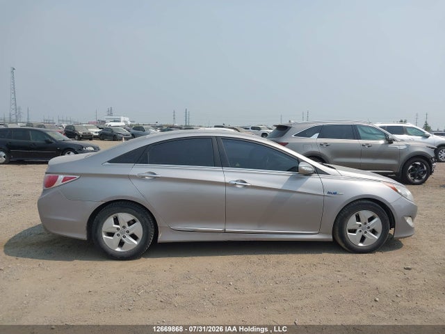 Auction sale of the 2012 Hyundai Sonata Hybrid Hybrid, vin: KMHEC4A44CA036466, lot number: 12669868
