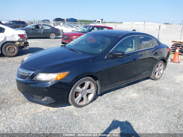 19VDE1F56EE400695 Acura ILX