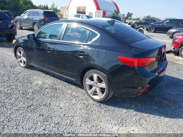 19VDE1F56EE400695 Acura ILX