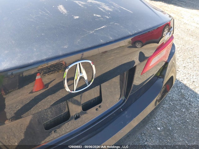 19VDE1F56EE400695 Acura ILX