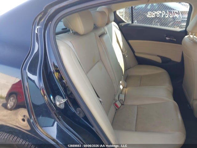 19VDE1F56EE400695 Acura ILX