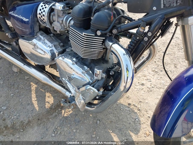 Triumph Motorcycle America 2014 SMT905RN8ET654092 Image 17