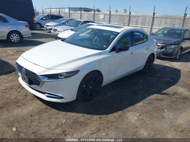 JM1BPBDY9R1657323 Mazda 3 Gt