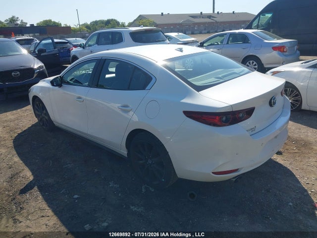JM1BPBDY9R1657323 Mazda 3 Gt