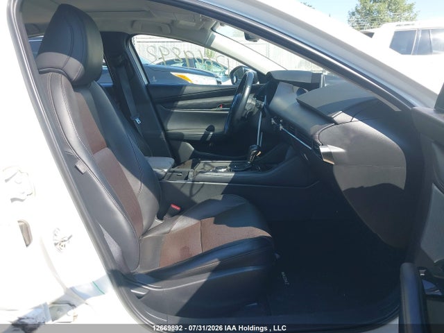 JM1BPBDY9R1657323 Mazda 3 Gt