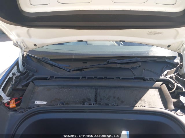 Tesla Model Y 2023 7SAYGAEE1PF644663 Image 10