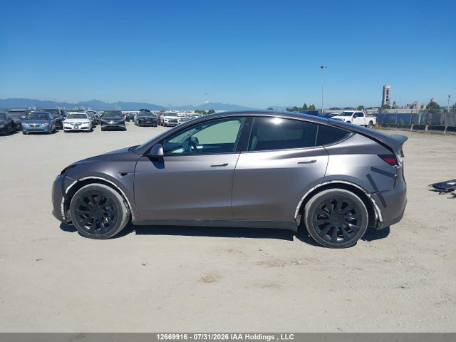 Tesla Model Y 2023 7SAYGAEE1PF644663 Image 15
