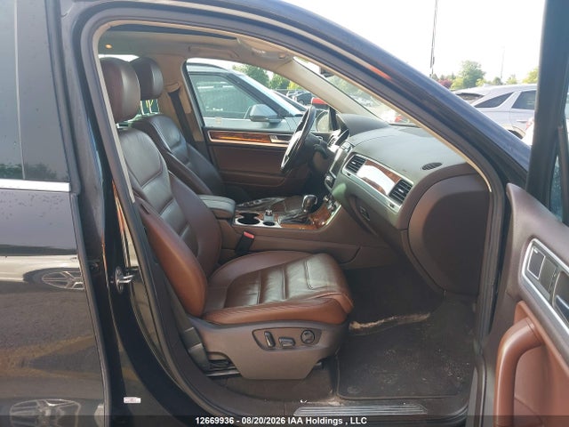 2012 Volkswagen Touareg V6 მანქანა იყიდება აუქციონზე, vin: WVGDF9BP0CD001480, აუქციონის ნომერი: 12669936