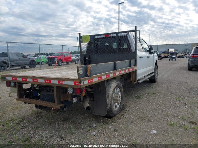 12669943 :رقم المزاد ، 1FT8W3BN5PEC52819 vin ، 2023 Ford F350 Super Duty مزاد بيع