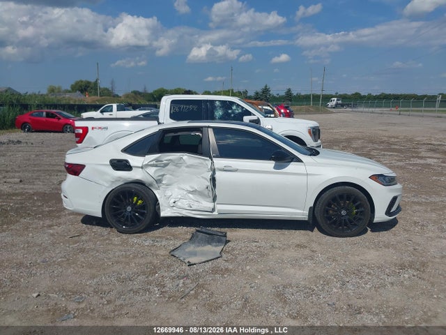 3VWSX7BU7SM004685 Volkswagen Jetta Comfortline