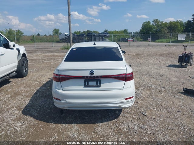 3VWSX7BU7SM004685 Volkswagen Jetta Comfortline