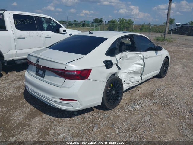 3VWSX7BU7SM004685 Volkswagen Jetta Comfortline
