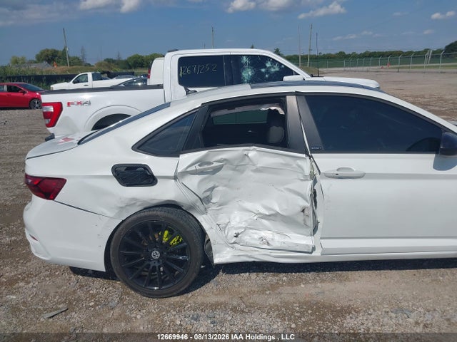 3VWSX7BU7SM004685 Volkswagen Jetta Comfortline