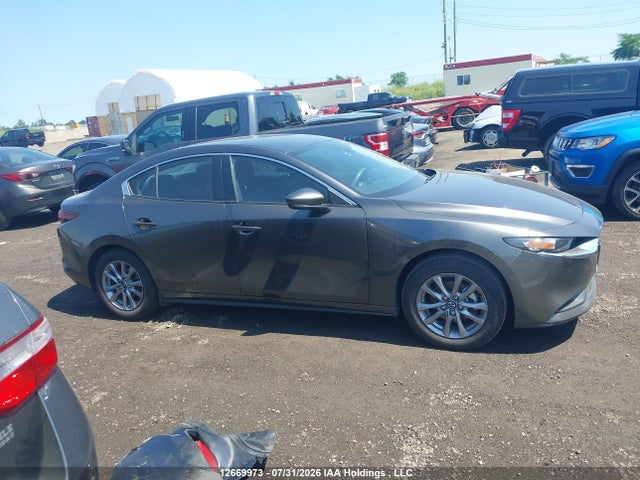 JM1BPAB76M1320007 Mazda Mazda3 Gx