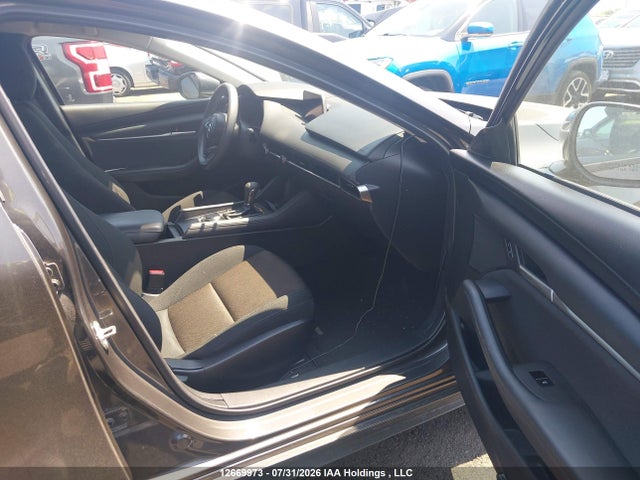 JM1BPAB76M1320007 Mazda Mazda3 Gx