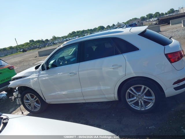 Audi Q3 2.0t Technik 2016 WA1GFCFS8GR019113 Image 13
