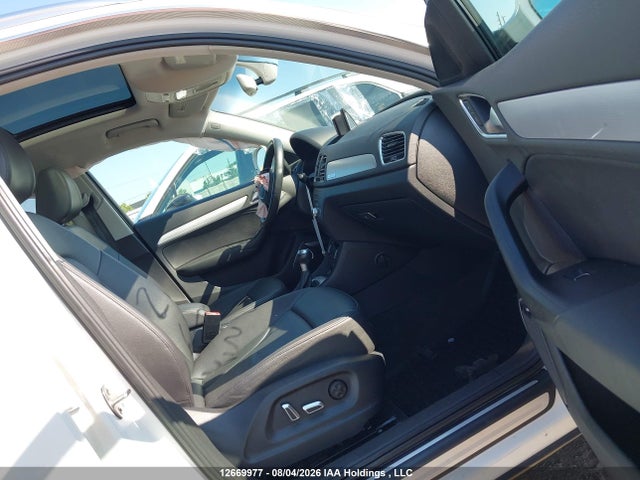 Audi Q3 2.0t Technik 2016 WA1GFCFS8GR019113 Image 5
