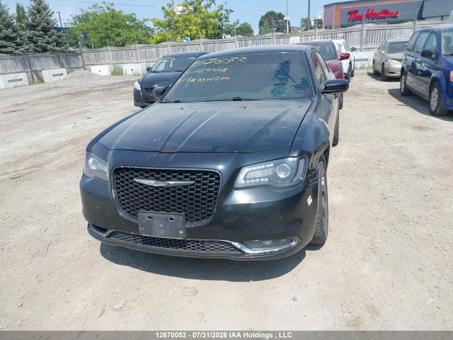 2016 Chrysler 300 მანქანა იყიდება აუქციონზე, vin: 2C3CCABG6GH294485, აუქციონის ნომერი: 12670052