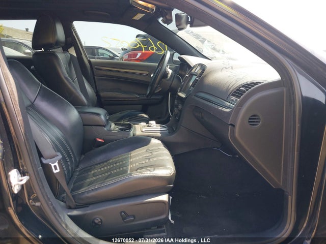2016 Chrysler 300 მანქანა იყიდება აუქციონზე, vin: 2C3CCABG6GH294485, აუქციონის ნომერი: 12670052