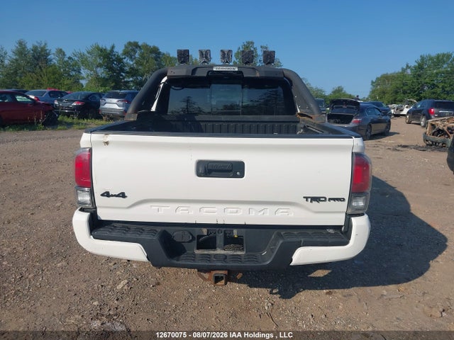 12670075 :رقم المزاد ، 5TFCZ5AN2HX062352 vin ، 2017 Toyota Tacoma Sr5/trd Off Road/trd Sport مزاد بيع