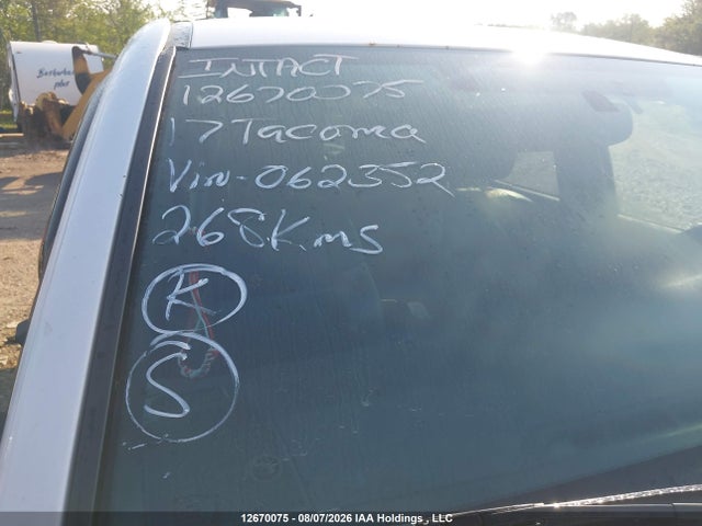 12670075 :رقم المزاد ، 5TFCZ5AN2HX062352 vin ، 2017 Toyota Tacoma Sr5/trd Off Road/trd Sport مزاد بيع