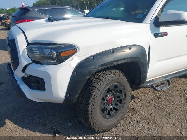 12670075 :رقم المزاد ، 5TFCZ5AN2HX062352 vin ، 2017 Toyota Tacoma Sr5/trd Off Road/trd Sport مزاد بيع