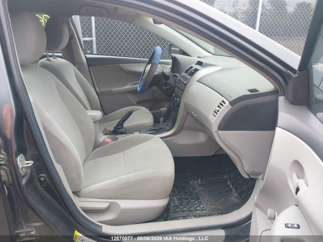 12670077 :رقم المزاد ، 2T1BU4EE2CC840638 vin ، 2012 Toyota Corolla مزاد بيع