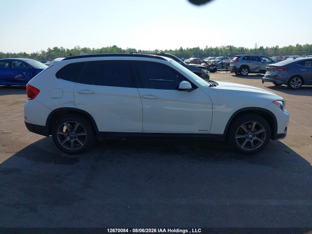 2015 Bmw X1 Xdrive28i მანქანა იყიდება აუქციონზე, vin: WBAVL1C53FVY26747, აუქციონის ნომერი: 12670084