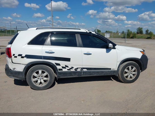 Продажа на аукционе авто 2013 Kia Sorento Lx V6, vin: 5XYKTDA27DG421737, номер лота: 12670094