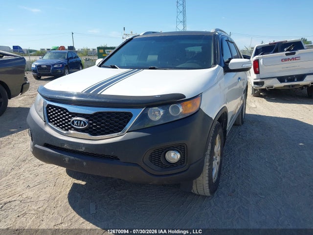 12670094 :رقم المزاد ، 5XYKTDA27DG421737 vin ، 2013 Kia Sorento Lx V6 مزاد بيع