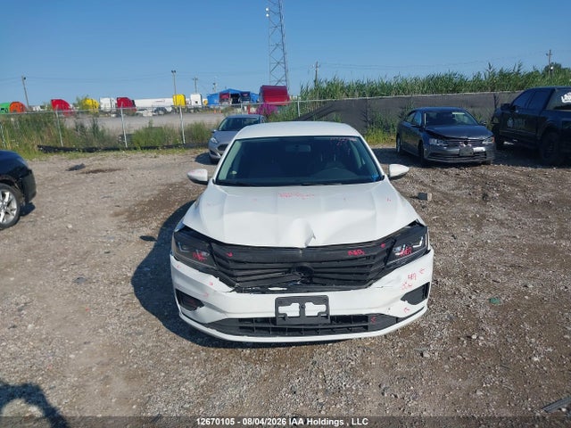 Продажа на аукционе авто 2020 Volkswagen Passat Comfortline, vin: 1VWAA7A34LC003020, номер лота: 12670105