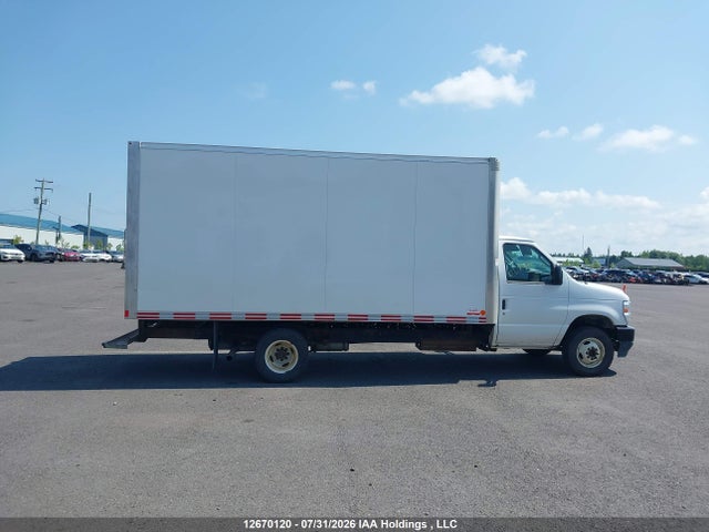 1FDXE4FN4RDD15136 Ford Econoline E450 Super Duty Cutaway Van