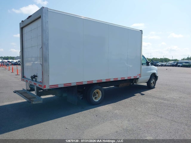 1FDXE4FN4RDD15136 Ford Econoline E450 Super Duty Cutaway Van