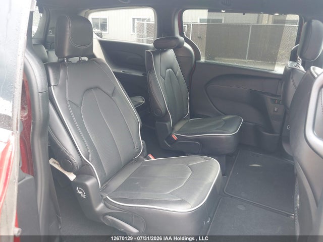 Chrysler Pacifica Limited 2026 2C4RC1GG1TR279122 Image 8