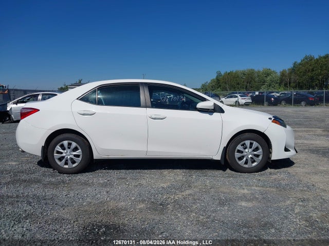 Toyota COROLLA CE 2018 2T1BURHE8JC981655 Image 12