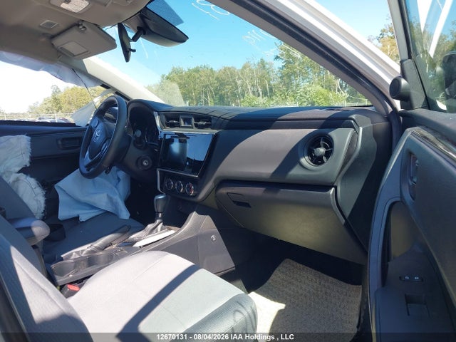 Toyota COROLLA CE 2018 2T1BURHE8JC981655 Image 5