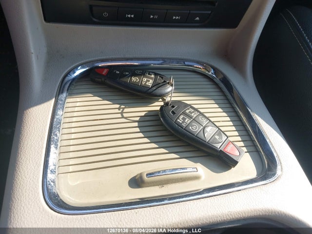 2016 Chrysler Town & Country Touring მანქანა იყიდება აუქციონზე, vin: 2C4RC1CG5GR237693, აუქციონის ნომერი: 12670136