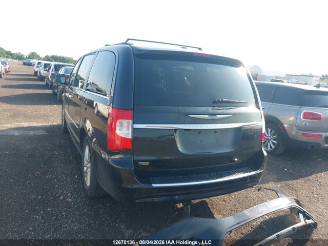 2016 Chrysler Town & Country Touring მანქანა იყიდება აუქციონზე, vin: 2C4RC1CG5GR237693, აუქციონის ნომერი: 12670136
