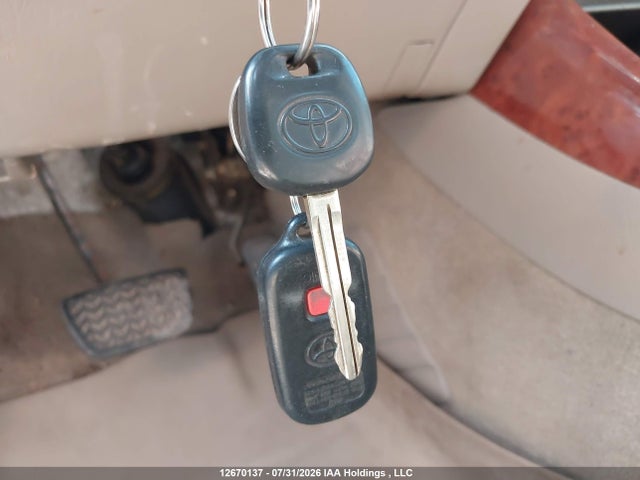 12670137 :رقم المزاد ، JTDBF30K630134509 vin ، 2003 Toyota Camry Le/xle مزاد بيع