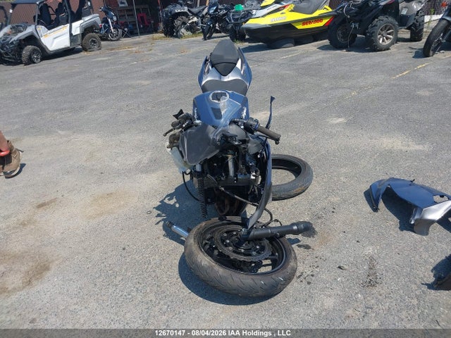 Kawasaki EX400 2022 JKAEXKG17NDAH6397 Image 5