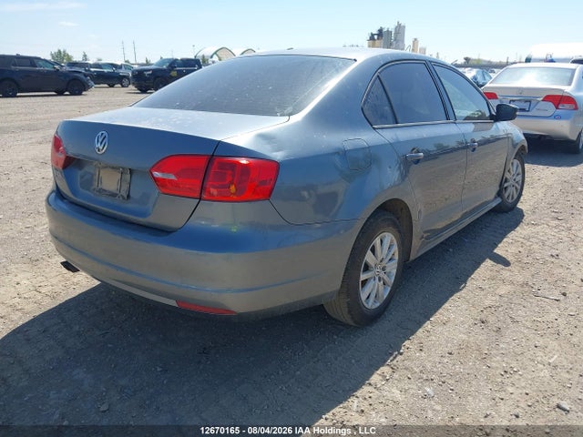 Продаж на аукціоні авто 2011 Volkswagen Jetta 2.0l Comfortline, vin: 3VWDK7AJ1BM394875, номер лоту: 12670165
