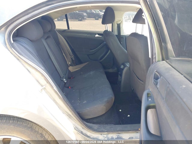 Продаж на аукціоні авто 2011 Volkswagen Jetta 2.0l Comfortline, vin: 3VWDK7AJ1BM394875, номер лоту: 12670165